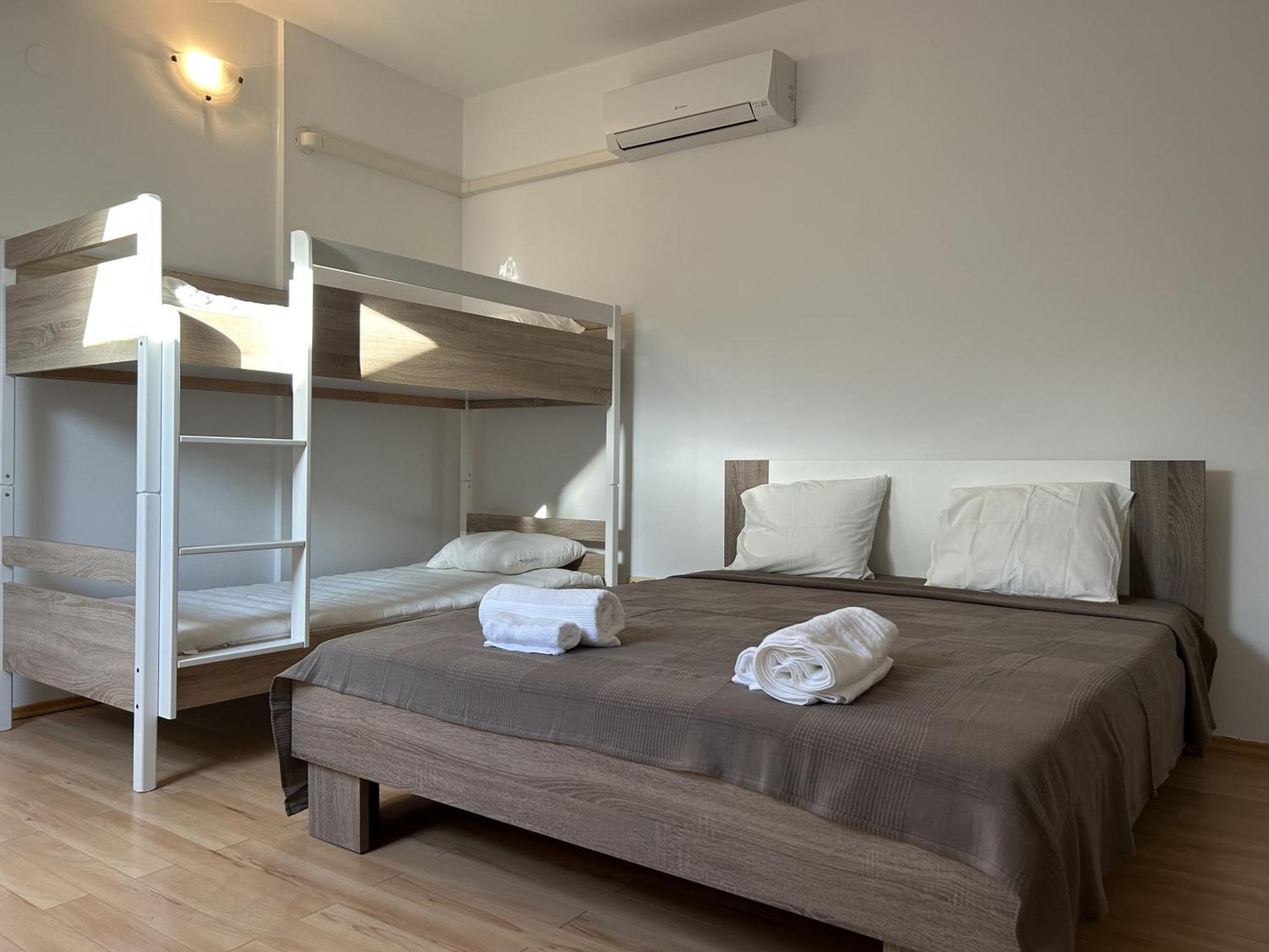 Dua Al Mar With Parking Garage Apartman